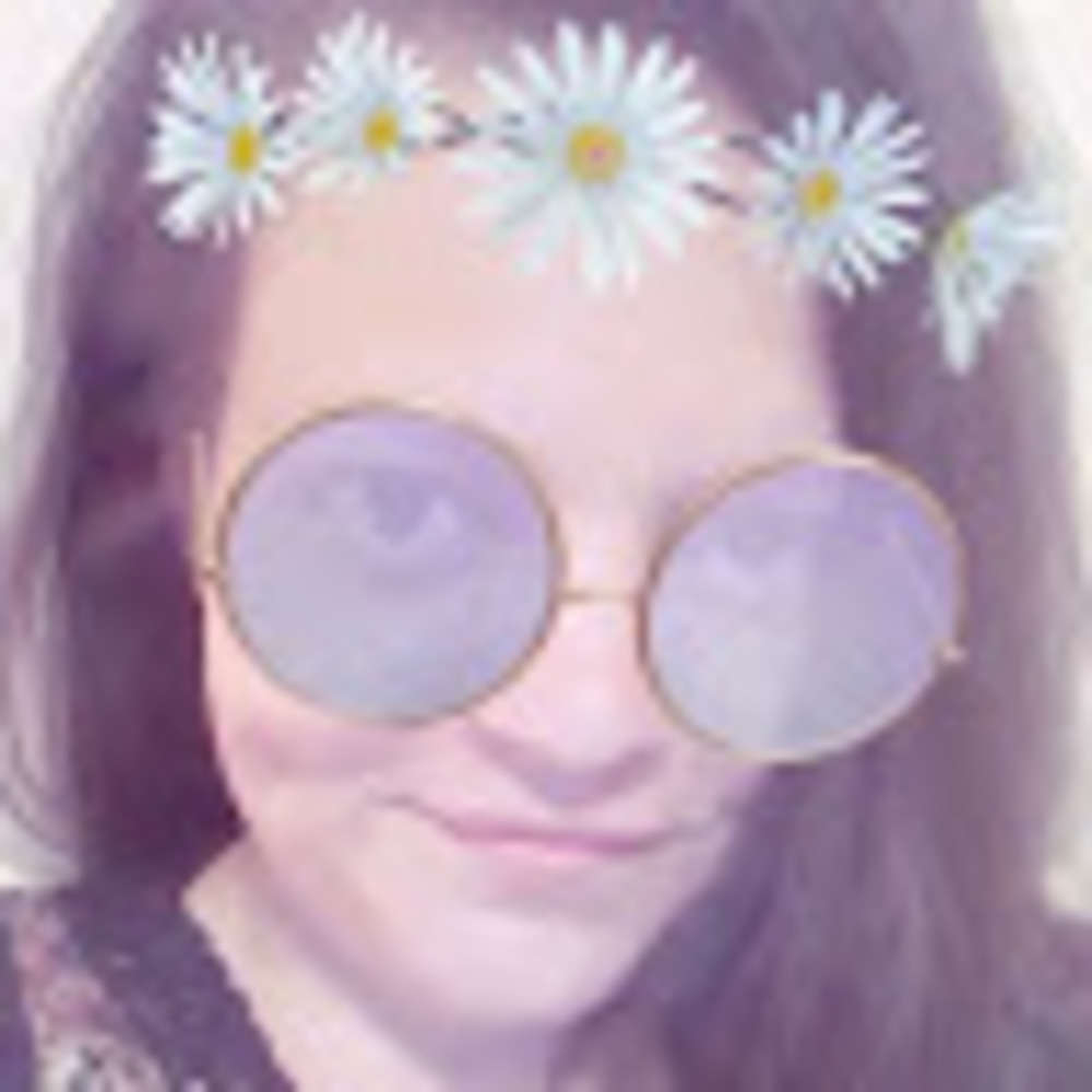 Meet your Posher, Kendra